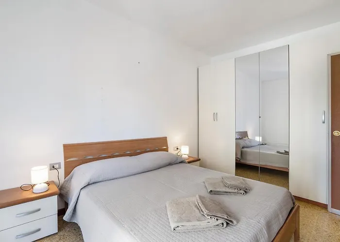 Iris Maggiore Apartment *